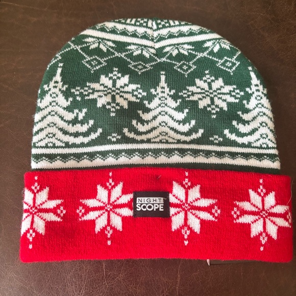 NWT Green and Red LED Beanie with Snowflake Design by Night Scope - Picture 6 of 7